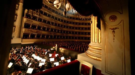 I messaggi saranno proiettati prima del sipario su Sigfrido in programma stasera alle 18 al Piermarini
