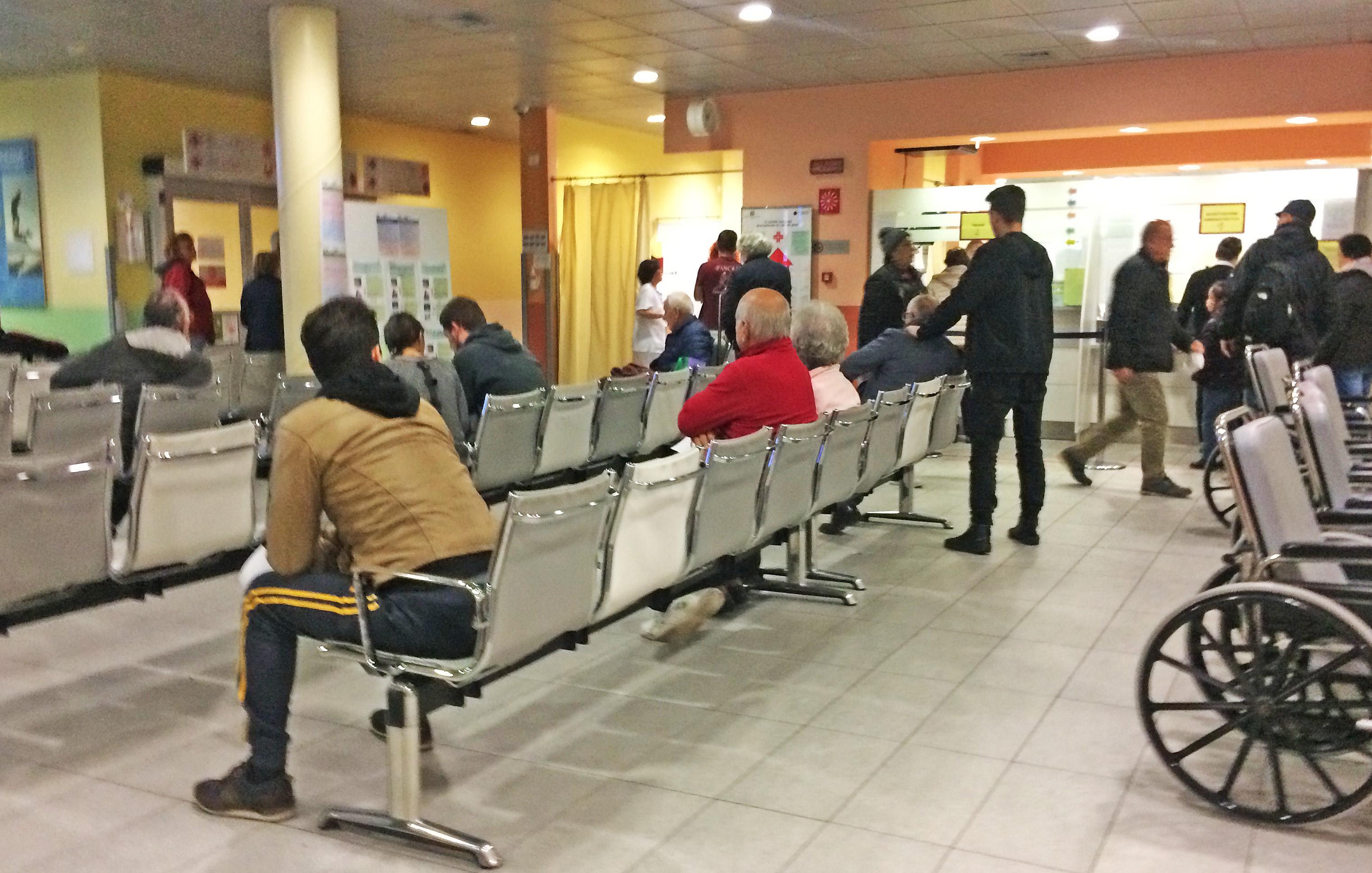 Bergamo, non gli prescrivono il farmaco desiderato: insulti e botte al personale del Pronto soccorso