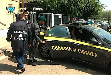 lavoro nero nelle aziende del varesotto blitz della finanza 4 denunce e migliaia di euro di multa