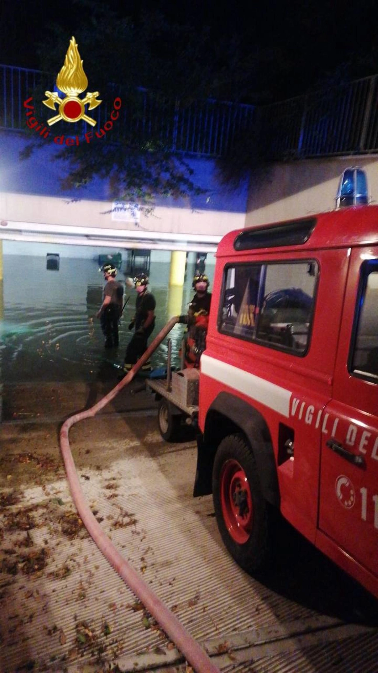 Una immagine diffusa dai Vigili del Fuoco mostra gli interventi a Belluno, 8 luglio 2025 (Ansa)