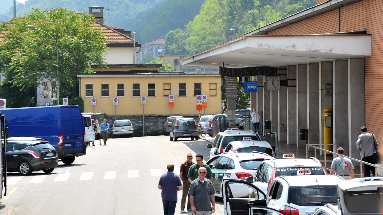 La stazione San Giovanni di Como La stazione San Giovanni di Como