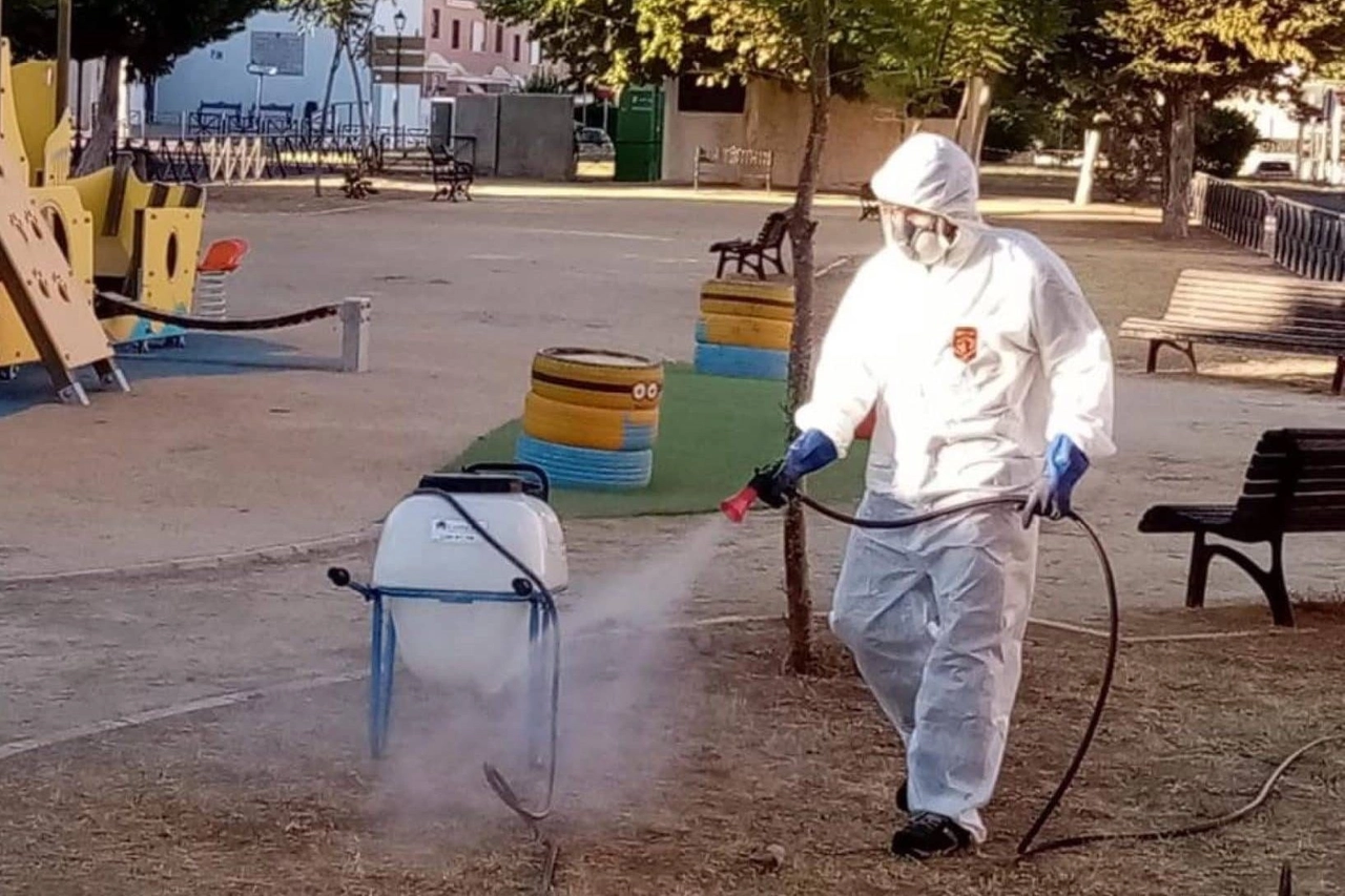 Fumigation to exterminate mosquitoes transmitting the West Nile virus