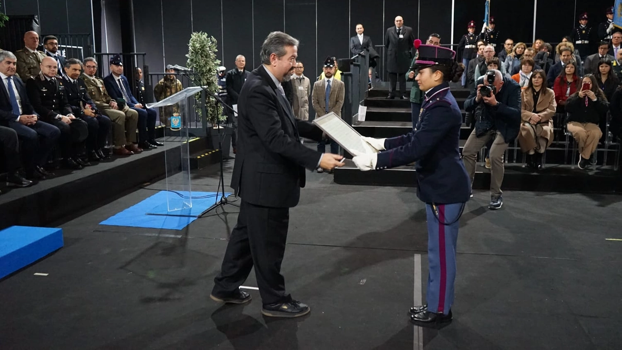 Paolo Colombo ha composto l’inno ufficiale della scuola militare Teulié “Iterum alte volat” Paolo Colombo ha composto l’inno ufficiale della scuola militare Teulié “Iterum alte volat”