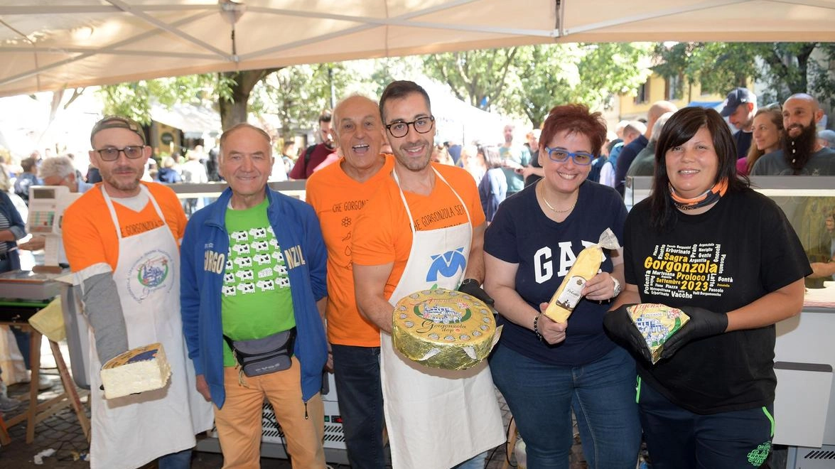 La 24ª edizione della sagra nazionale del Gorgonzola a Gorgonzola si è conclusa con successo, registrando un'affluenza record da tutta la regione. L'evento enogastronomico ha offerto degustazioni, eventi culinari e mostre artistiche, confermando il prestigio della città come "Città del formaggio".