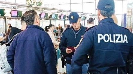 Due francesi hanno derubato tre turisti dei loro bagagli al Terminal 1 dello scalo di Malpensa Due francesi hanno derubato tre turisti dei loro bagagli al Terminal 1 dello scalo di Malpensa