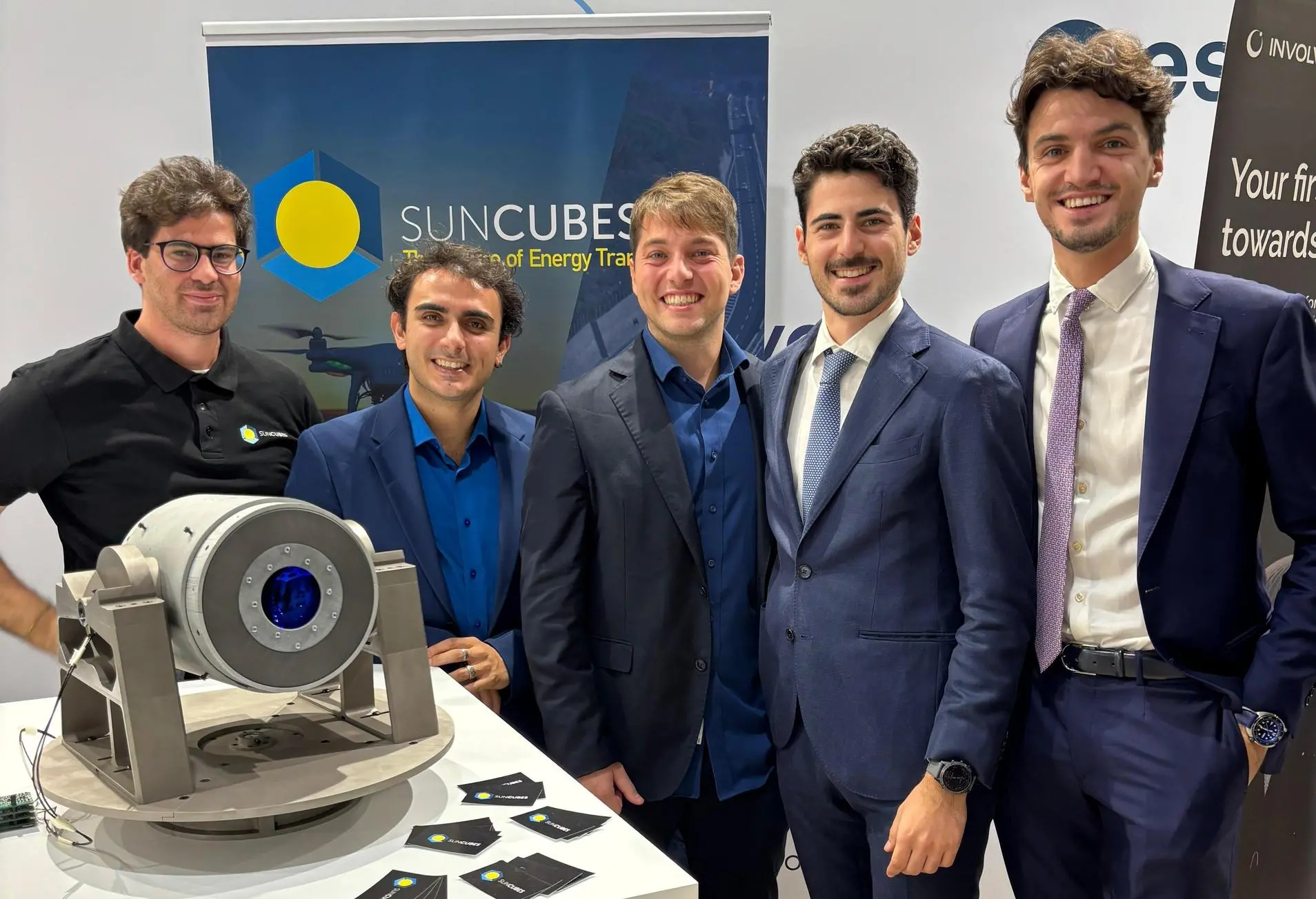 L’energia si trasmette senza cavi. Suncubes, la startup nata al “Poli“: "Vogliamo arrivare fino alla Luna"