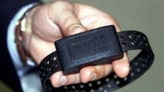 Il braccialetto elettronico era tarato per una distanza di 500 metri Il braccialetto elettronico era tarato per una distanza di 500 metri