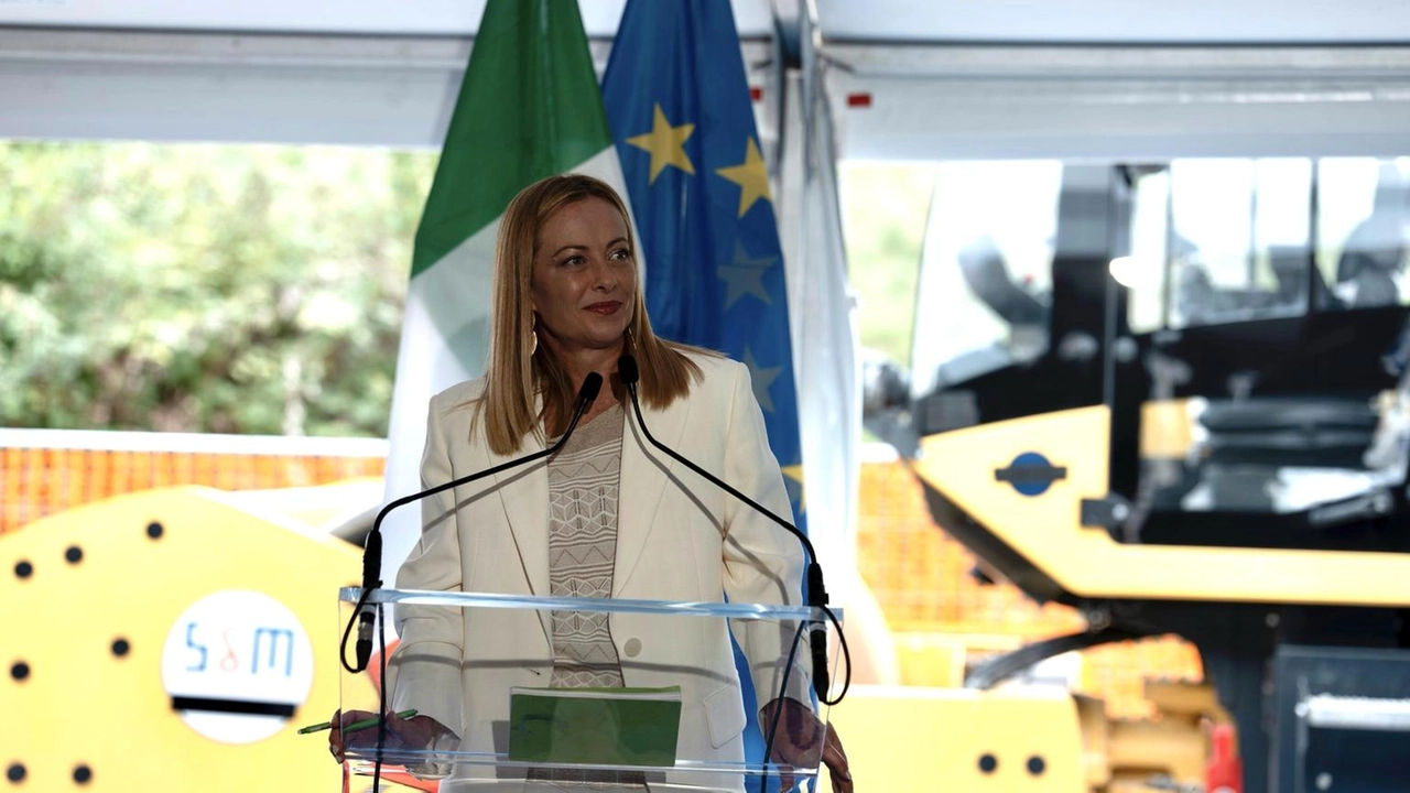 E desumo richiesta di procedere su Piantedosi,Mantovano e Nordio