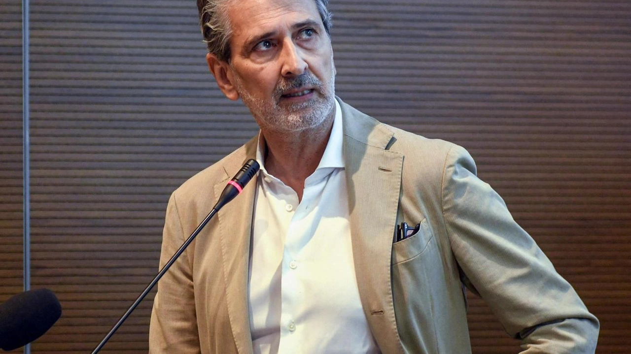 L’assessore del Comune di Milano Giancarlo Tancredi ha incontrato i segretari dei tre sindacati L’assessore del Comune di Milano Giancarlo Tancredi ha incontrato i segretari dei tre sindacati