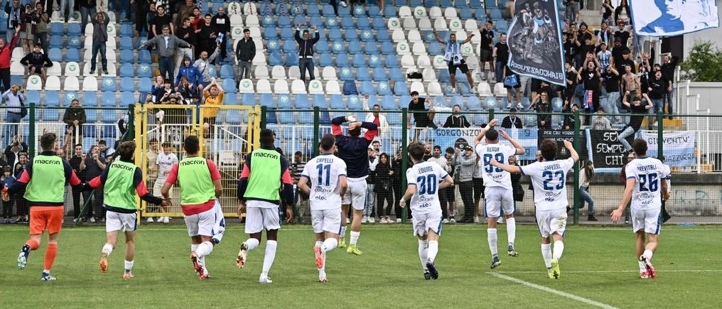Giana Erminio: sfida playoff contro Monopoli per continuare il sogno