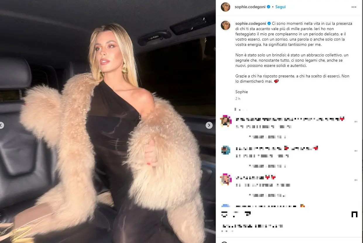 Sophie Codegoni, festa di non compleanno a Milano: “Un periodo complicato, grazie a chi ha scelto di esserci”