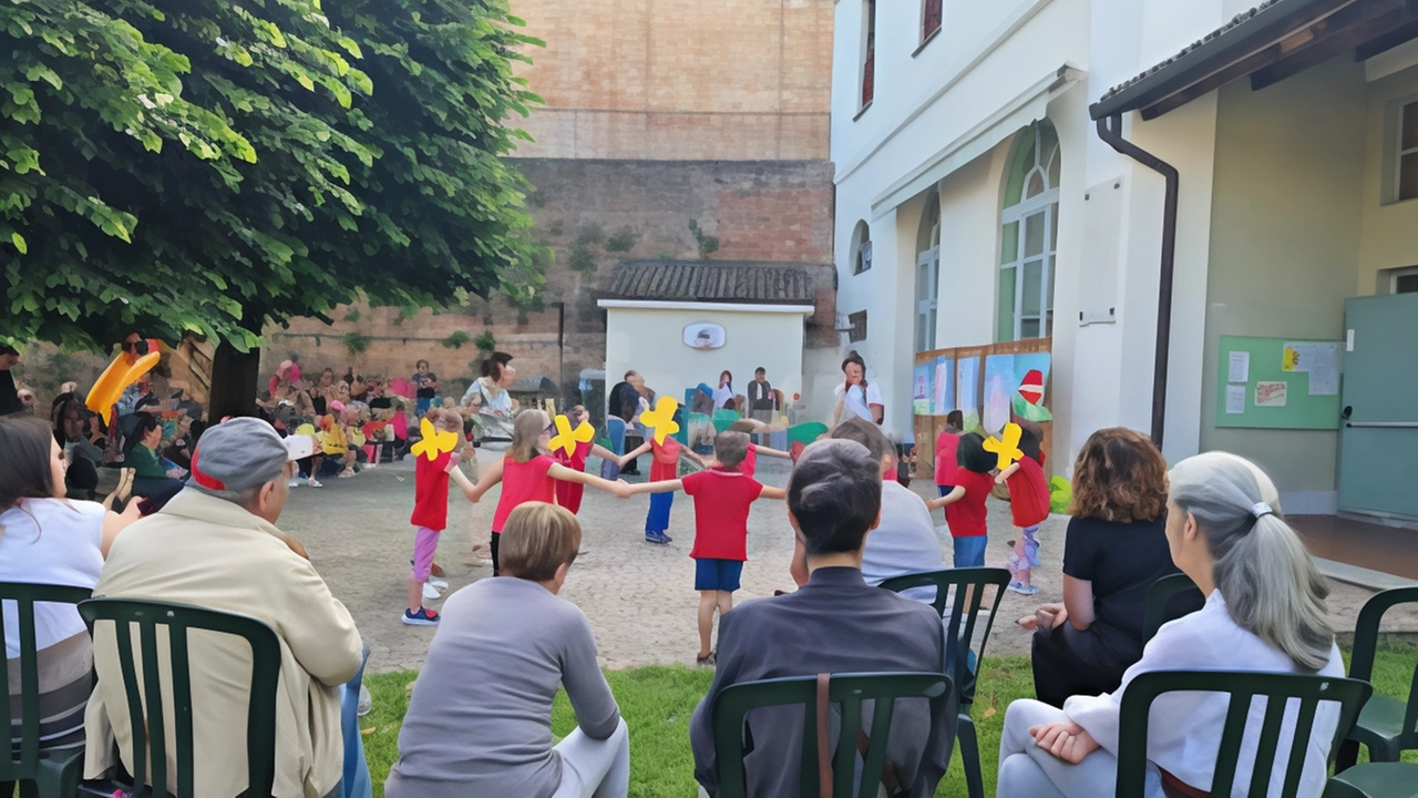 A Garbagnate continuano le iscrizioni online per il trasporto scolastico e il servizio pre-post scuola, con requisiti e tariffe differenziate in base all'Isee. Anche a Novate si accede tramite E-Civis, con lista d'attesa per il prossimo anno scolastico. A Garbagnate continuano le iscrizioni online per il trasporto scolastico e il servizio pre-post scuola, con requisiti e tariffe differenziate in base all'Isee. Anche a Novate si accede tramite E-Civis, con lista d'attesa per il prossimo anno scolastico.