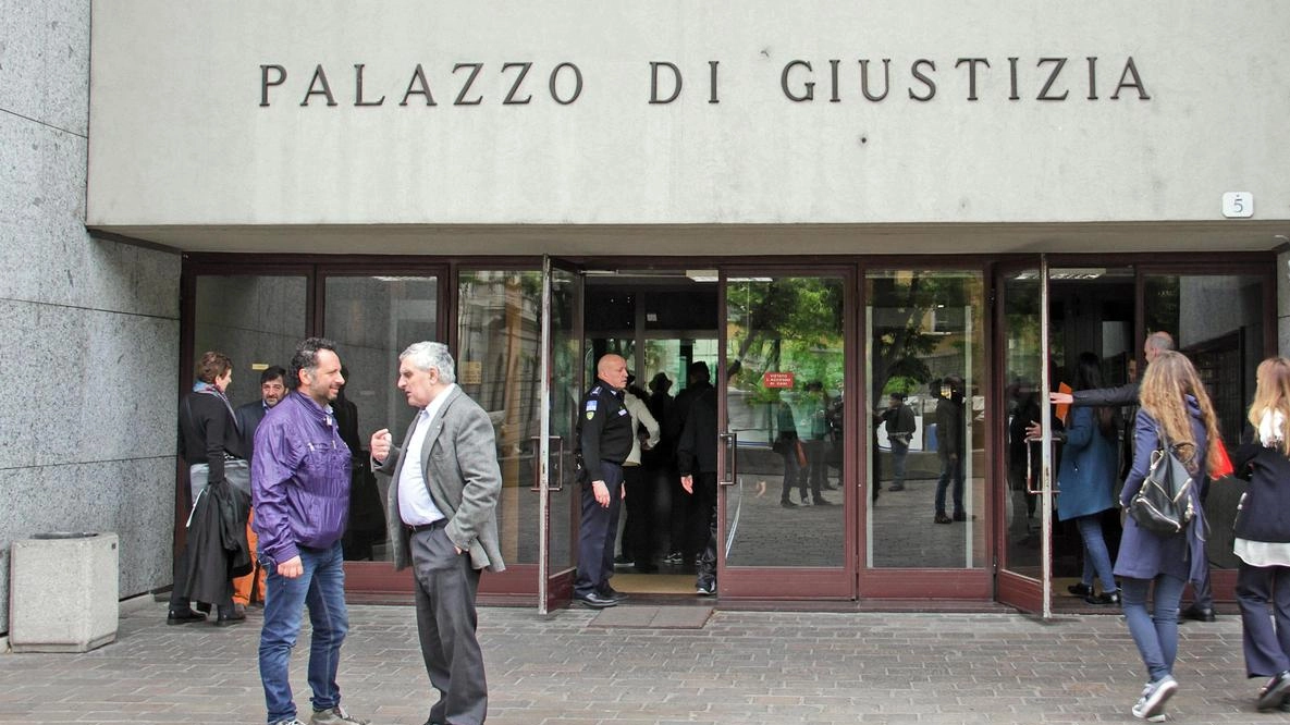 La richiesta dell’accusa dopo due anni di processo: sotto la lente i lavoratori impiegati in una casa di riposo