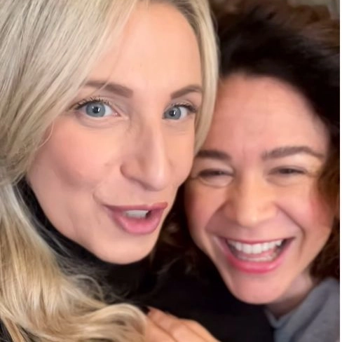 Katia Follesa e Valeria Graci (frame video Instagram)