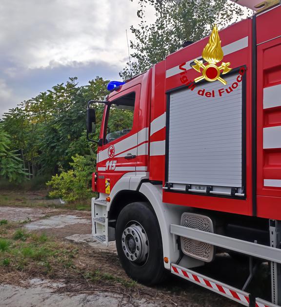 Incendi dolosi nell’ex Zucchi. Il Comune avvisa la proprietà: "Garantite la sicurezza" Incendi dolosi nell’ex Zucchi. Il Comune avvisa la proprietà: "Garantite la sicurezza"