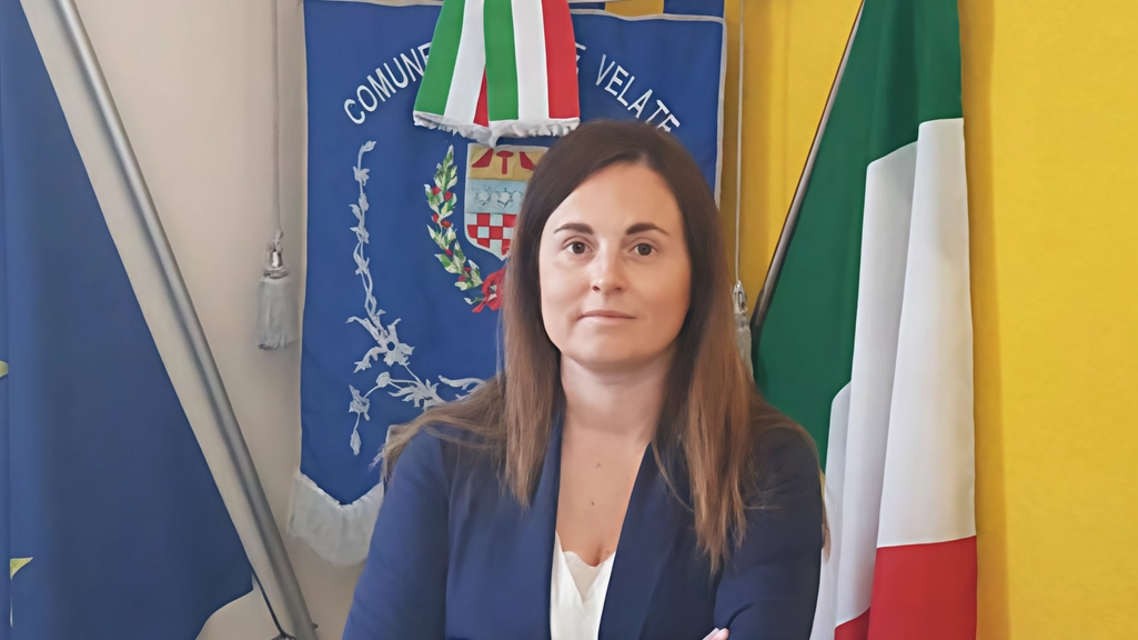 La sindaca di Usmate Velate Lisa Mandelli resta al suo posto nonostante la tempesta che coinvolge gli uffici La sindaca di Usmate Velate Lisa Mandelli resta al suo posto nonostante la tempesta che coinvolge gli uffici