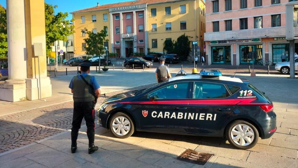 Sulle tracce dei banditi ora ci sono i carabinieri di Viadana (Archivio)