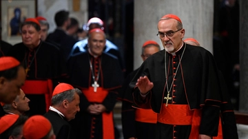 Il cardinale Pizzaballa verso il Conclave, il tifo di Cologno al Serio: “Persona di rara umiltà, ha qualità da Papa”