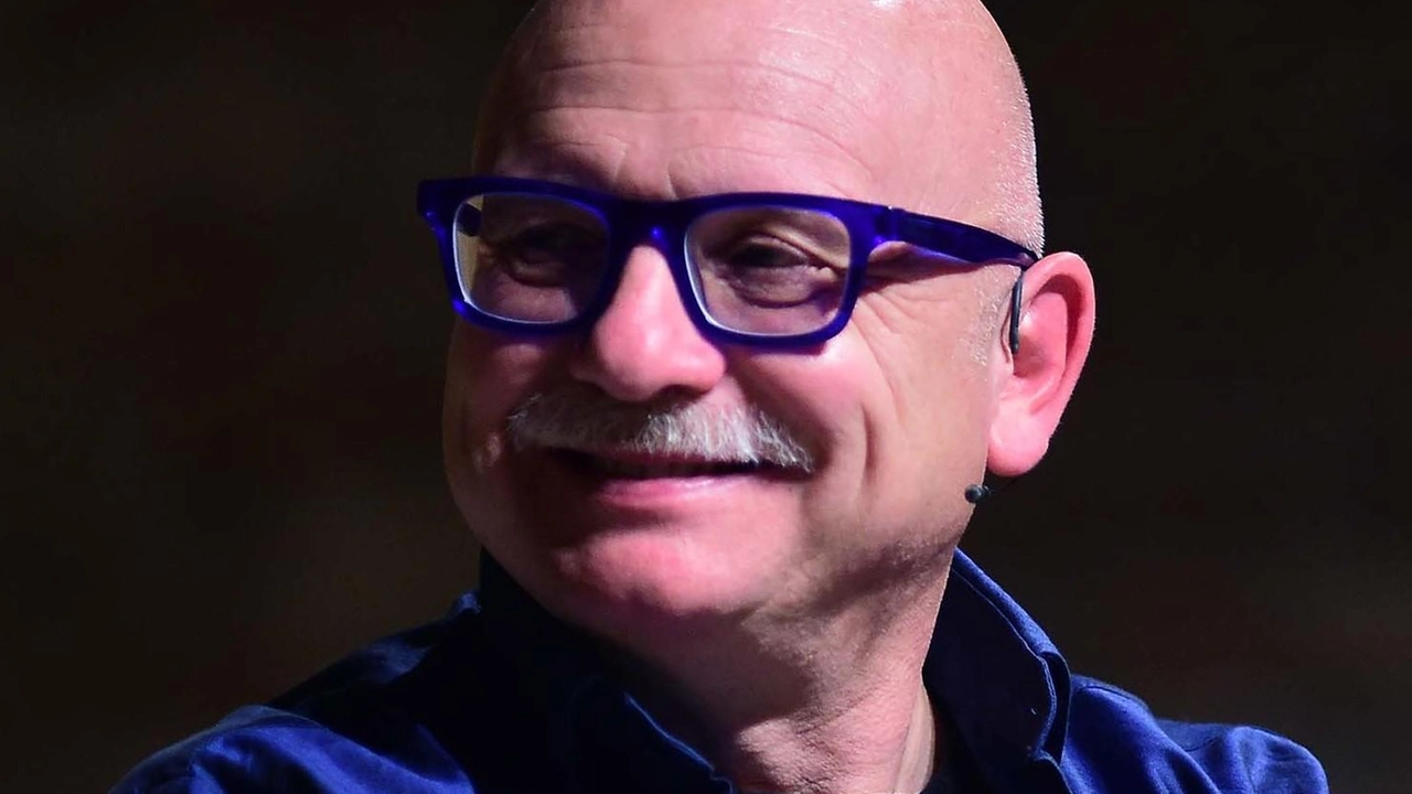 Tiziano Scarpa, 62 anni. Nel 2009 ha vinto il premio Strega con “Stabat Mater“ Tiziano Scarpa, 62 anni. Nel 2009 ha vinto il premio Strega con “Stabat Mater“