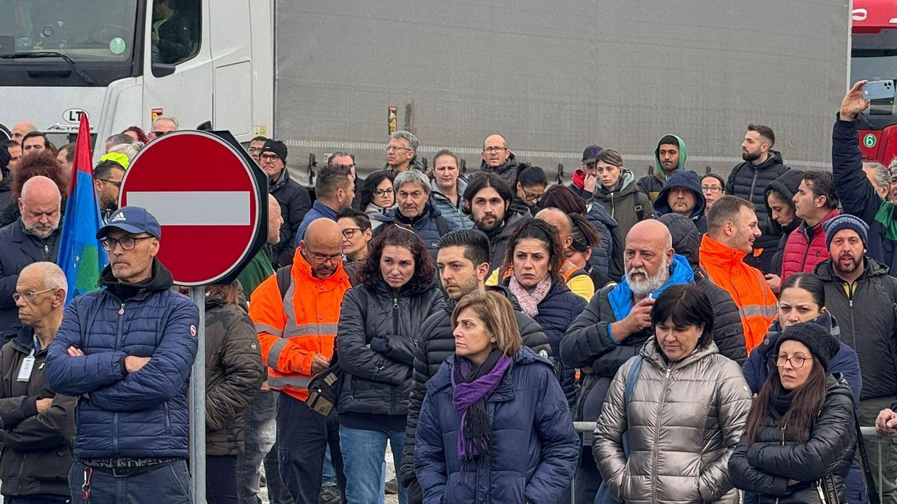 Dodici ore di trattativa a Roma, investimento di 136 milioni per il sito di Cassinetta. Resta da chiarire la ricaduta occupazionale.