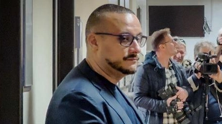 L’hacker Nunzio Samuele Calamucci (ai domiciliari) si sarebbe messo a disposizione dall’imprenditore Lorenzo Sbraccia per una presunta "mediazione estorsiva"