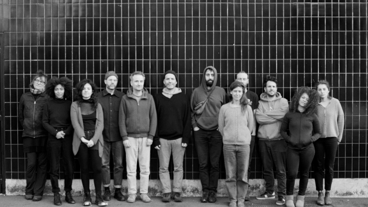 Contaminazioni musicali sul palco del “Borsoni“ di Brescia. “Café Tassili. Rassegna di suoni contemporanei tra Oriente e Occidente“ organizzata da... Contaminazioni musicali sul palco del “Borsoni“ di Brescia. “Café Tassili. Rassegna di suoni contemporanei tra Oriente e Occidente“ organizzata da...