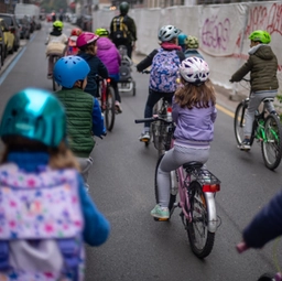 Streets for kids 2025, tutti gli eventi a Milano per i bambini e il ricordo di Momo