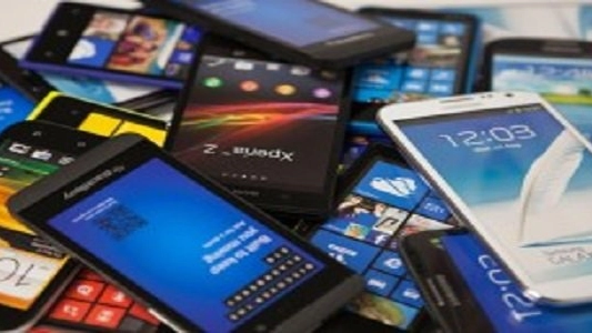 Smartphones, com o novo modelo os mais antigos acabam na gaveta, mas têm um grande valor económico