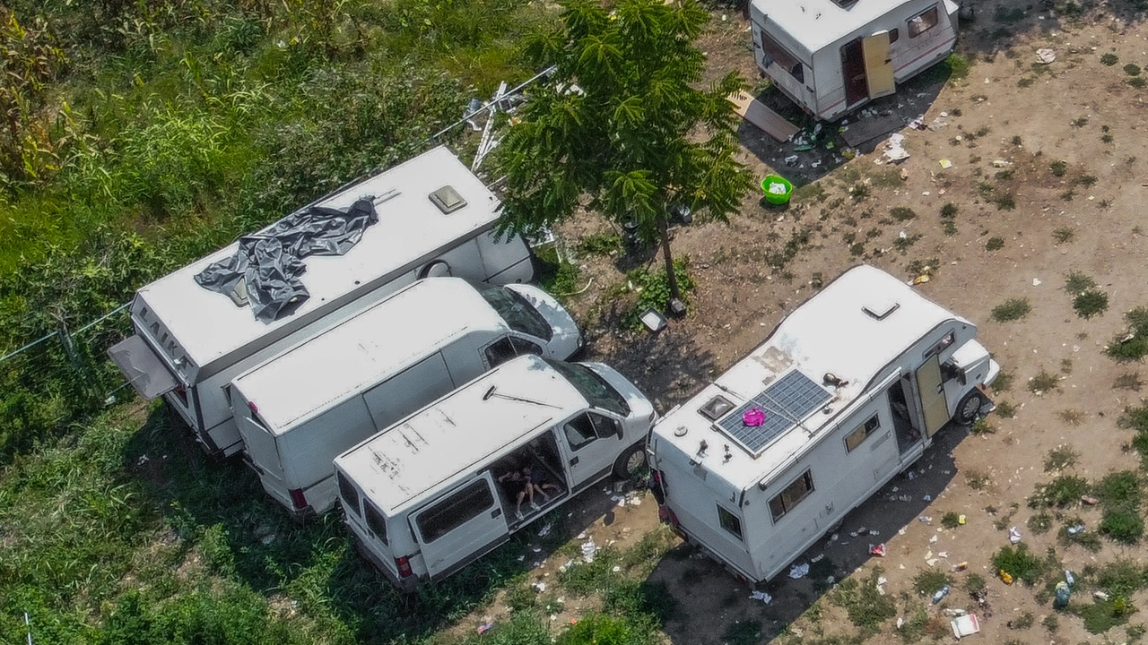 Il campo nomadi di via Selvanesco dove sono cresciuti i quattro bambini responsabili della tragedia del Gratosoglio