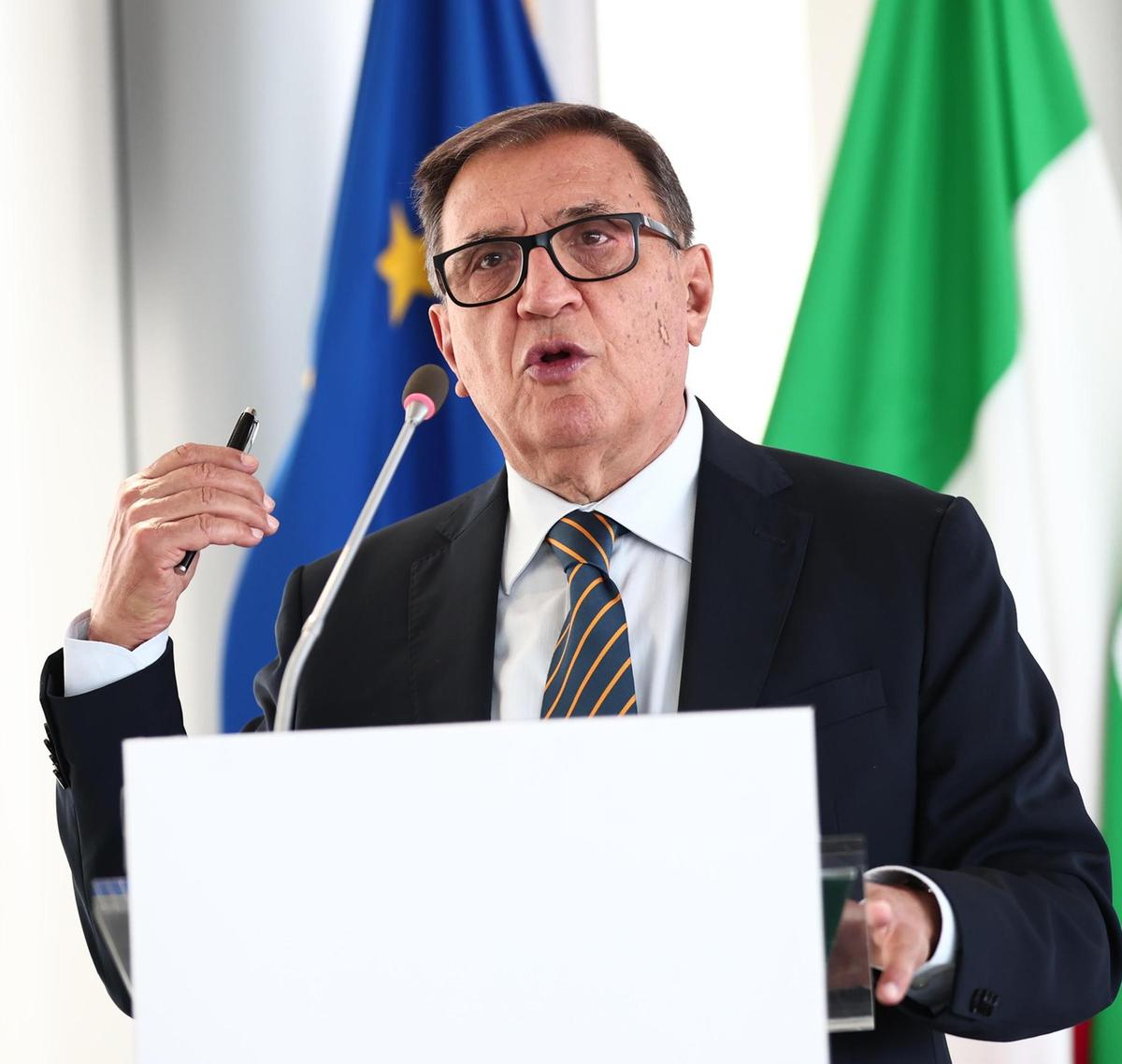 Le reazioni dei politici. Tra castrazione chimica e sottopassi da chiudere Le reazioni dei politici. Tra castrazione chimica e sottopassi da chiudere