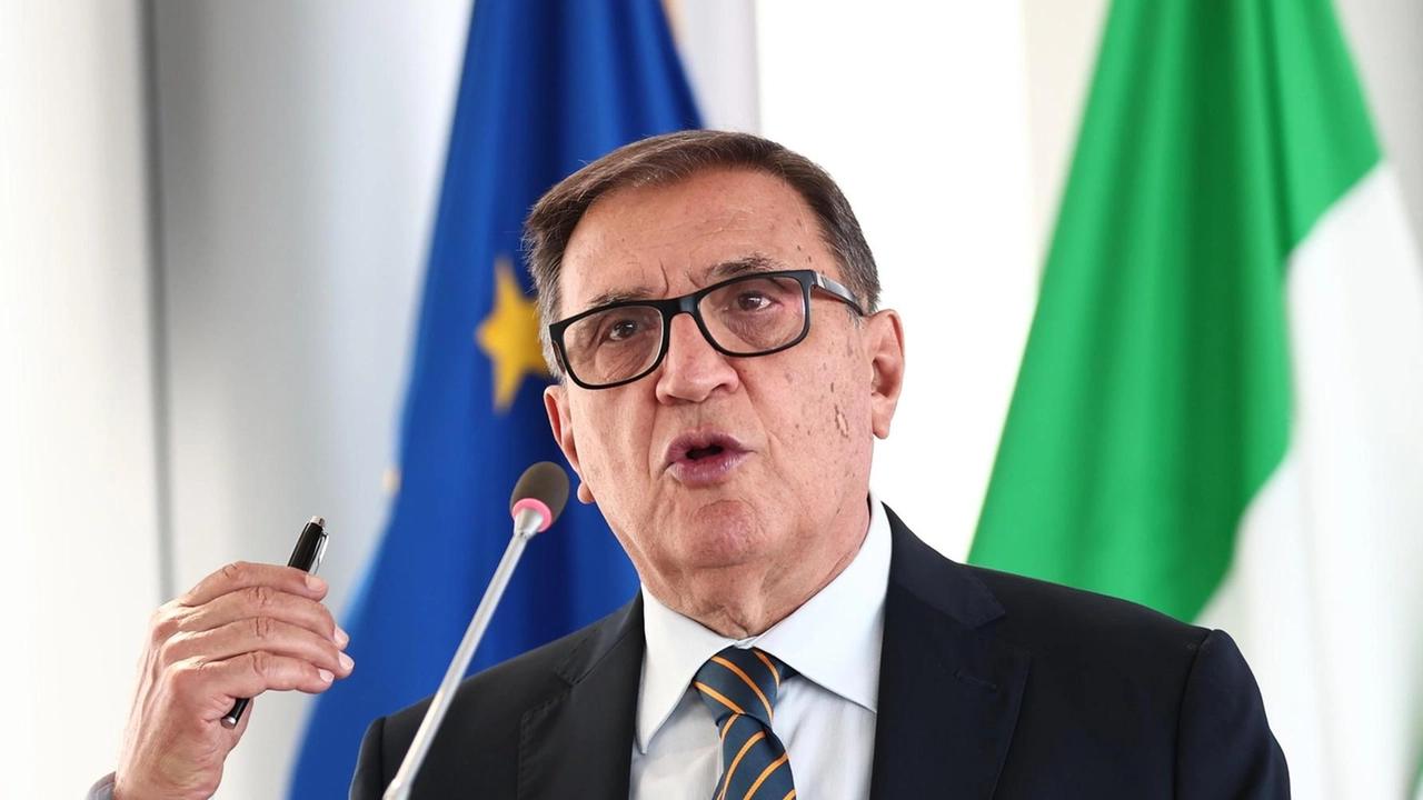 L’assessore regionale alla sicurezza Romano La Russa L’assessore regionale alla sicurezza Romano La Russa