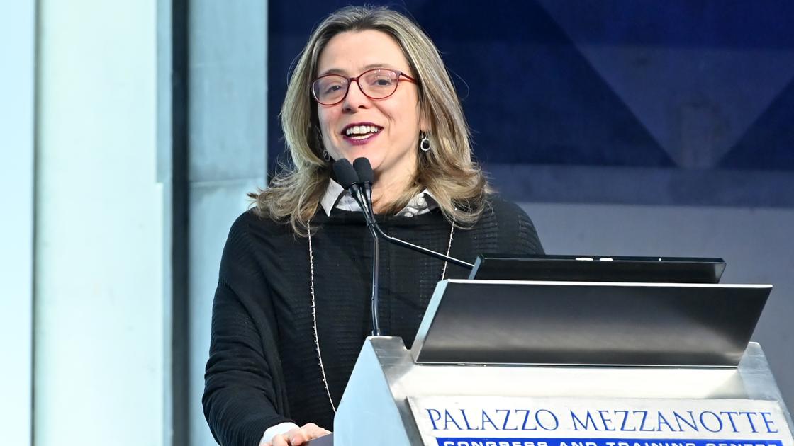Chi è Anna Scavuzzo, la vicesindaca scout fedelissima di Sala Chi è Anna Scavuzzo, la vicesindaca scout fedelissima di Sala