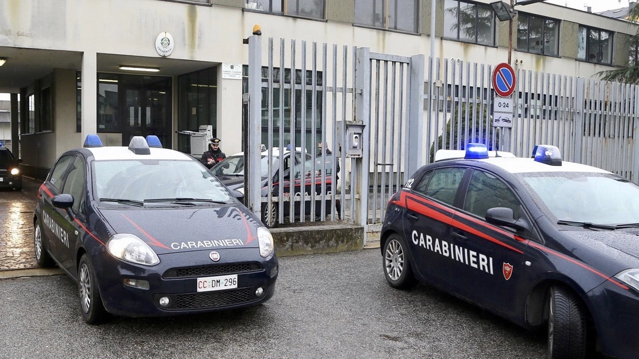 I carabinieri di Vigevano stanno cercando di dare un volto al responsabile della rapina avvenuta mercoledì in via Parini I carabinieri di Vigevano stanno cercando di dare un volto al responsabile della rapina avvenuta mercoledì in via Parini