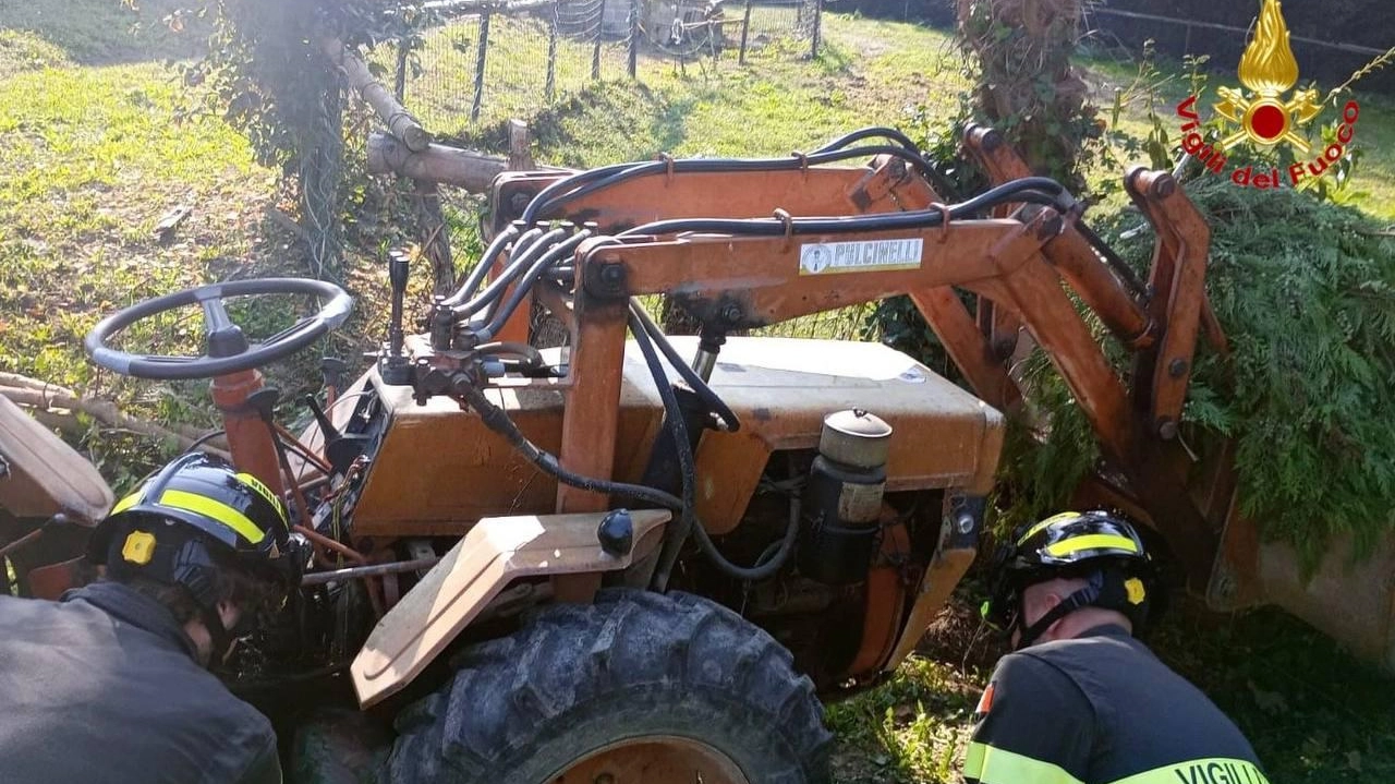 Scivola e finisce sotto un trattore: contadina 43enne di Livigno triturata dal mezzo agricolo. È in fin di vita (foto archivio) Scivola e finisce sotto un trattore: contadina 43enne di Livigno triturata dal mezzo agricolo. È in fin di vita (foto archivio)