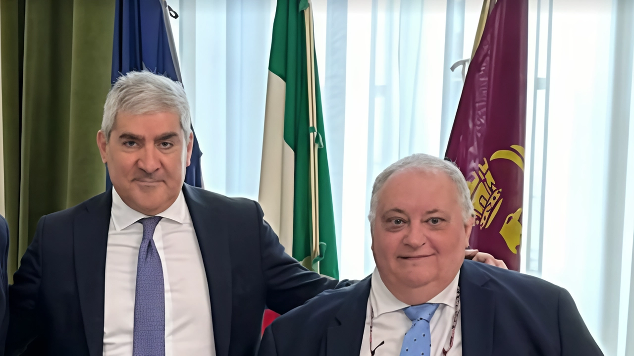 Da sinistra il questore Bruno Megale e il presidente dell’Ordine dei medici Roberto Carlo Rossi Da sinistra il questore Bruno Megale e il presidente dell’Ordine dei medici Roberto Carlo Rossi