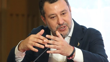 Salvini lancia l’unione tra Atm, Trenord e Fs: “Gruppo competitivo a livello mondiale”
