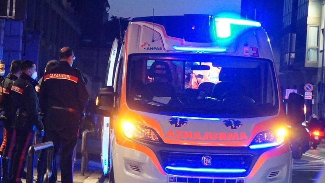 Castiraga Vidardo, il dramma del marito che uccide la moglie malata e cerca di togliersi la vita. Una coppia riservata e benvoluta: “Siamo sotto choc” Castiraga Vidardo, il dramma del marito che uccide la moglie malata e cerca di togliersi la vita. Una coppia riservata e benvoluta: “Siamo sotto choc”