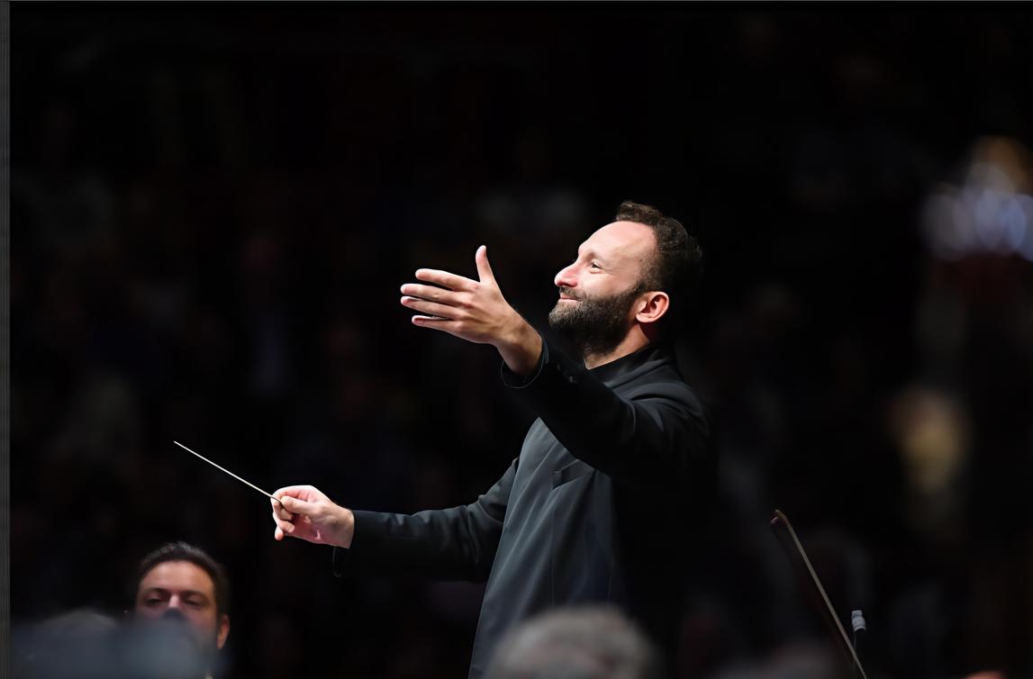 Petrenko sul podio Una star alla Scala Petrenko sul podio Una star alla Scala