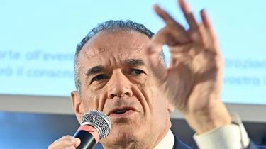 Cottarelli agli Stati generali della Scuola Digitale: "Investimenti e formazione per conciliare menti e tecnologia" Cottarelli agli Stati generali della Scuola Digitale: "Investimenti e formazione per conciliare menti e tecnologia"