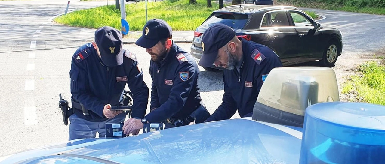 Blitz nelle aree dello spaccio . Sorpresi e arrestati tre pusher