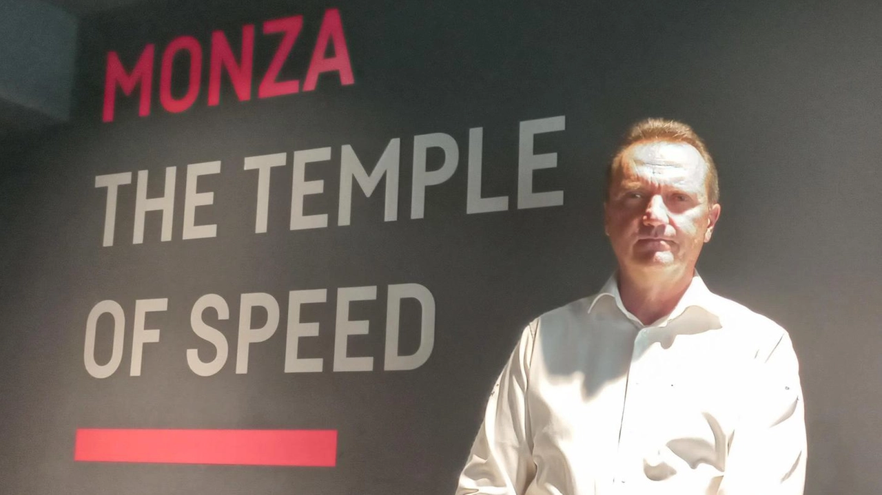 Renato Schmidt è direttore di gara internazionale dell’autodromo di Monza non soltanto per le gare di. Formula 1 Renato Schmidt è direttore di gara internazionale dell’autodromo di Monza non soltanto per le gare di. Formula 1