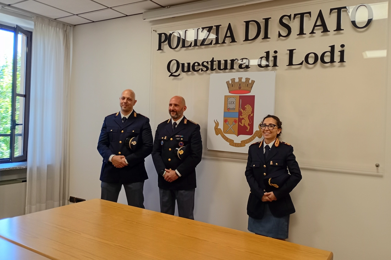 Da destra il medico capo della polizia Elena Maria Eugeni, il vice ispettore Marco Nunzio Di Noia e il vice ispettore Corrado Piccione