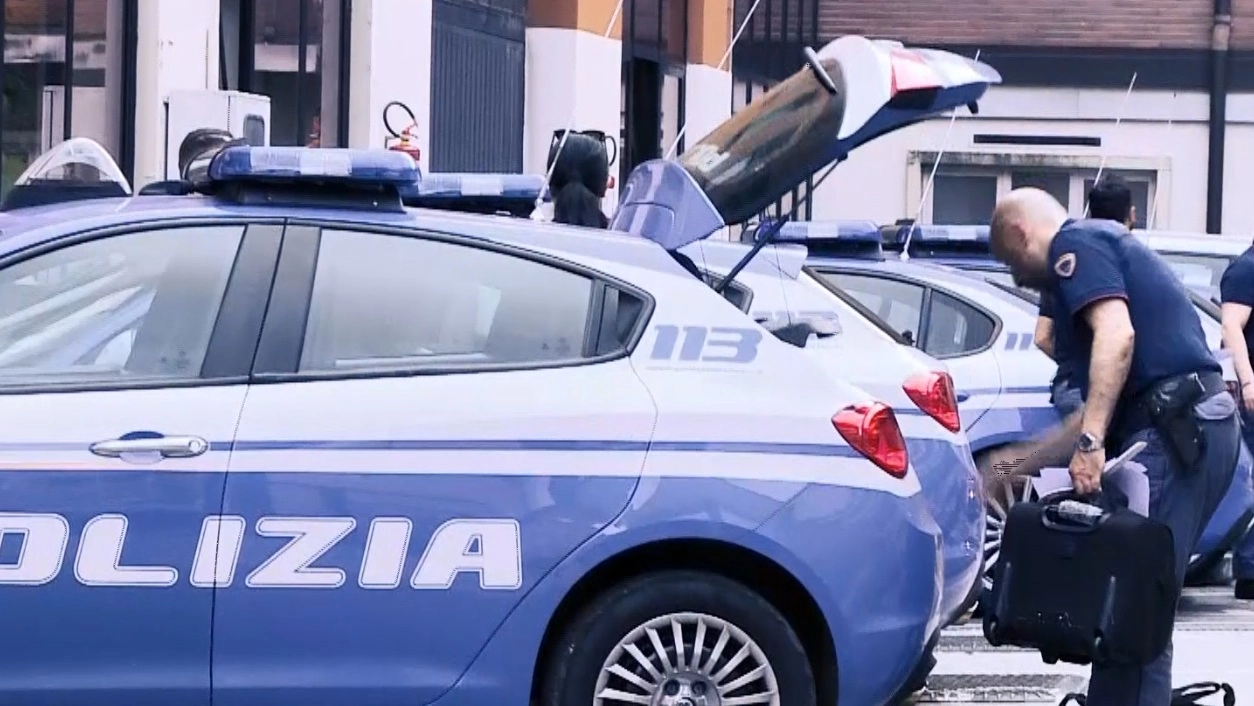 Intervento della Volante alla motorizzazione Intervento della Volante alla motorizzazione