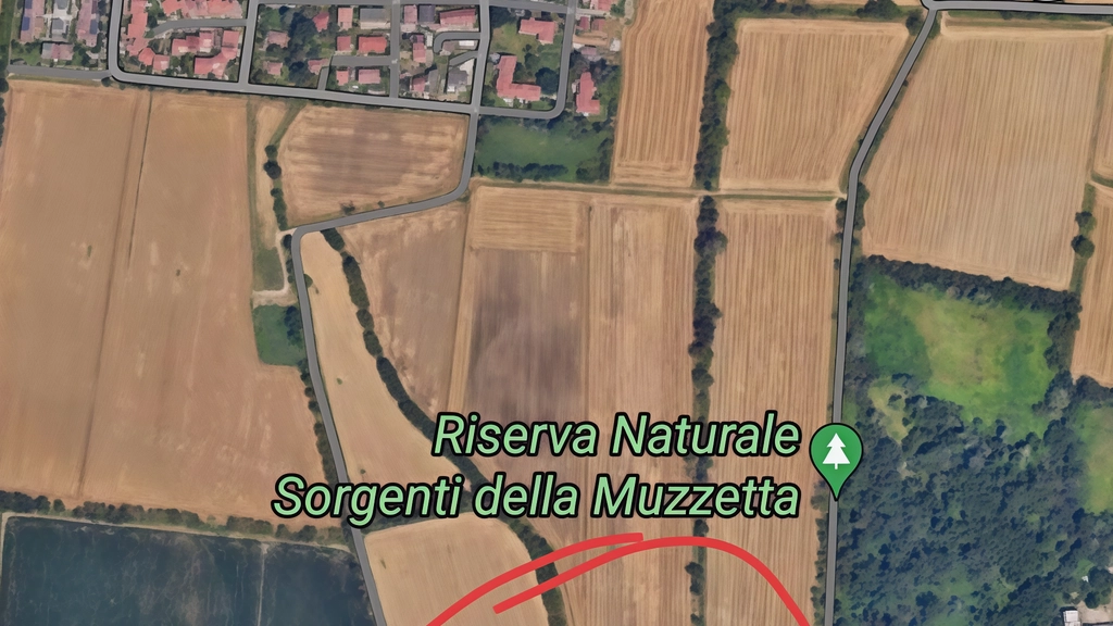 Tratta e contrabbando: sequestrata a Rodano un’attività illegale all’interno di un complesso di capannoni adibiti anche a dormitorio. Il giudice ha prima arrestato e poi rilasciato gli undici lavoratori. Tratta e contrabbando: sequestrata a Rodano un’attività illegale all’interno di un complesso di capannoni adibiti anche a dormitorio. Il giudice ha prima arrestato e poi rilasciato gli undici lavoratori.