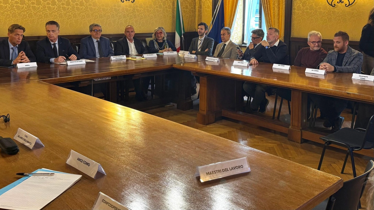 Il tavolo in Prefettura