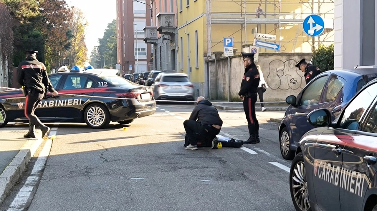 Il luogo della sparatoria in via Parini a Saronno
