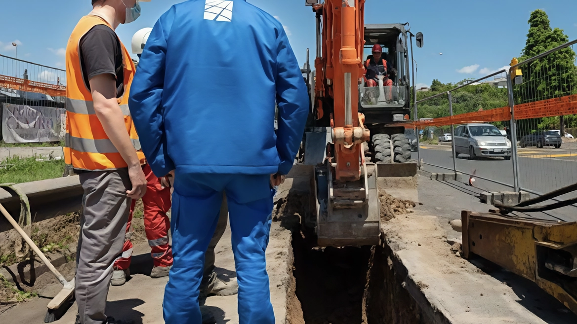Il lavoro richiesto da RetiPiù ed eseguito da Terna riguarderà le linee elettriche che alimentano la cabina primaria di Seregno Il lavoro richiesto da RetiPiù ed eseguito da Terna riguarderà le linee elettriche che alimentano la cabina primaria di Seregno
