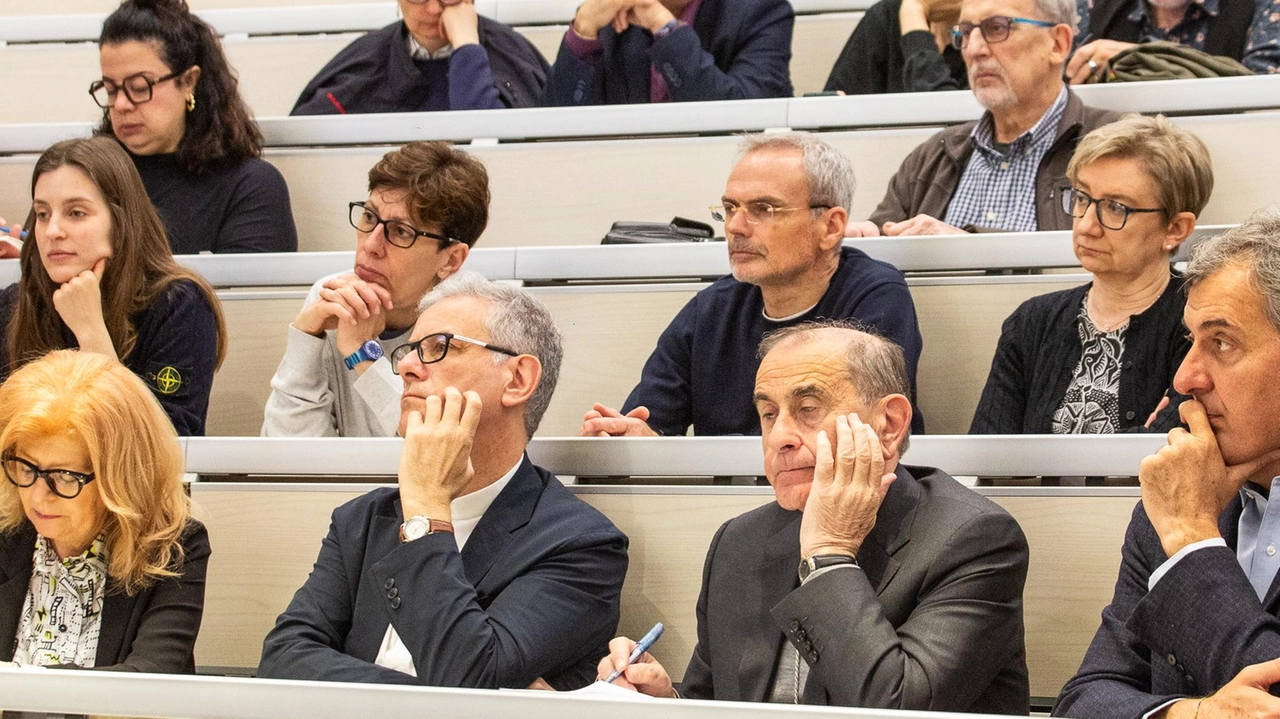 L’incontro dell’arcivescovo Mario Delpini con i giornalisti L’incontro dell’arcivescovo Mario Delpini con i giornalisti