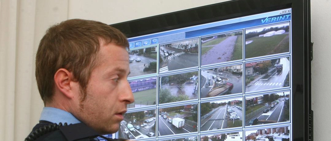 Tutti sotto l’occhio elettronico. Dodici telecamere all’israeliana