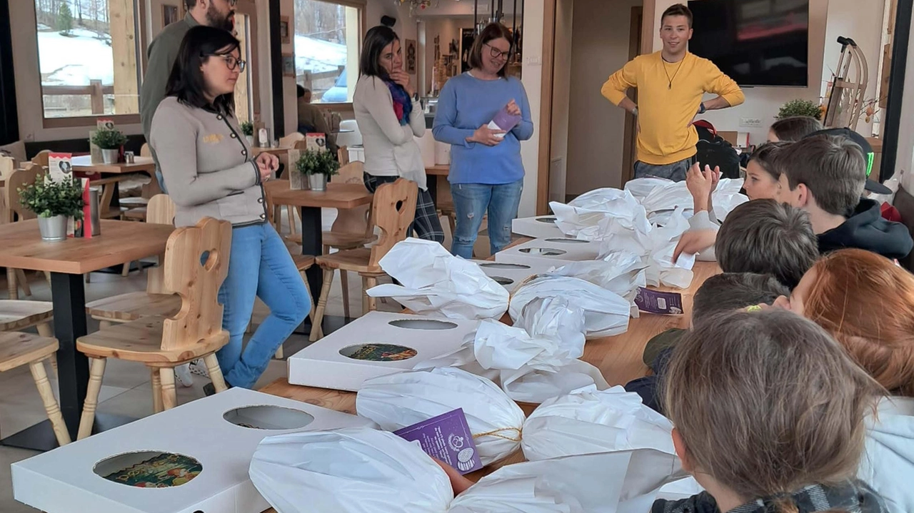 Tra i momenti più significativi la “ Pasqua solidale“ con il MUS! l’associazione Tinnamoreraidime e i maestri pasticceri #Cusini Tra i momenti più significativi la “ Pasqua solidale“ con il MUS! l’associazione Tinnamoreraidime e i maestri pasticceri #Cusini